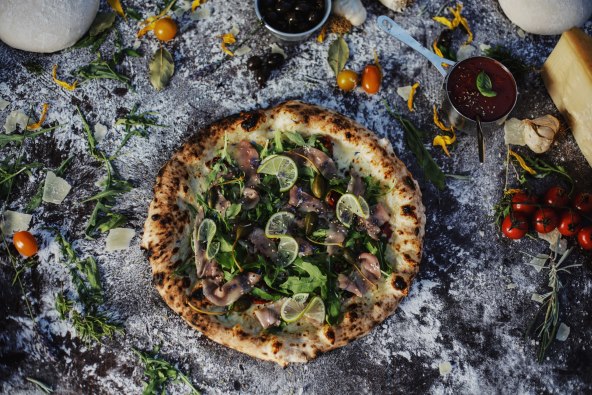 Luka Nižetić otvorio pizzeriju