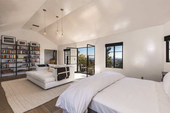 NISU ZADOVOLJNI DVORCEM Živjeli su na elitnoj lokaciji tek godinu dana