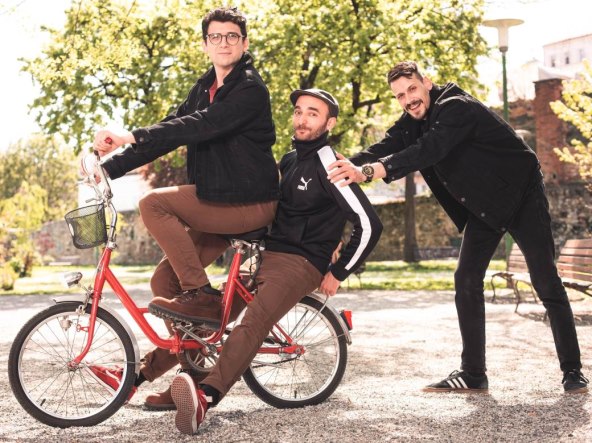 Ovi dečki krenuli su od seoskih, a danas sviraju na gradskim pozornicama!