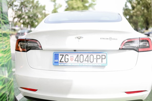 Kako 100 km prijeći s osam kuna? Hrvoje zna sve o električnim vozilima!