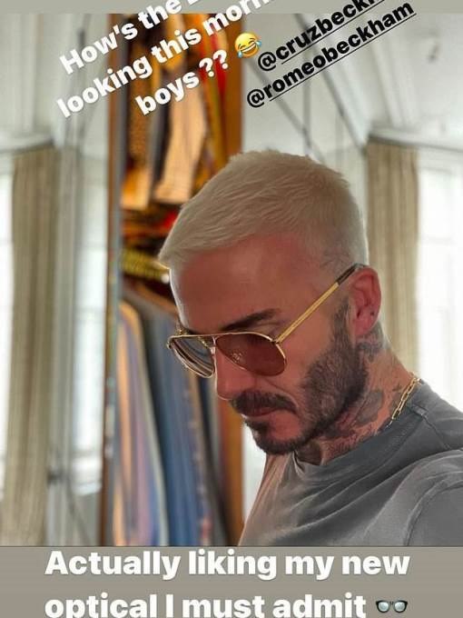 'RUŽIČASTO I PLAVO, JESU LI NORMALNI?' Beckham i sinovi ofarbali kosu