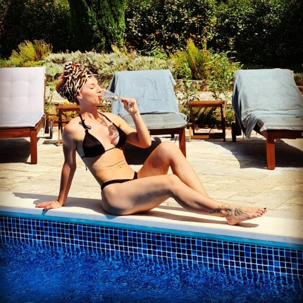 Maja Ćustić na ljetovanju pokazala fit liniju