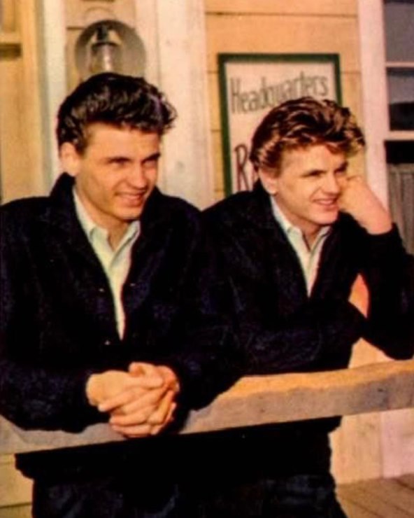 171369626_739198236725439_6089362923259511910_n