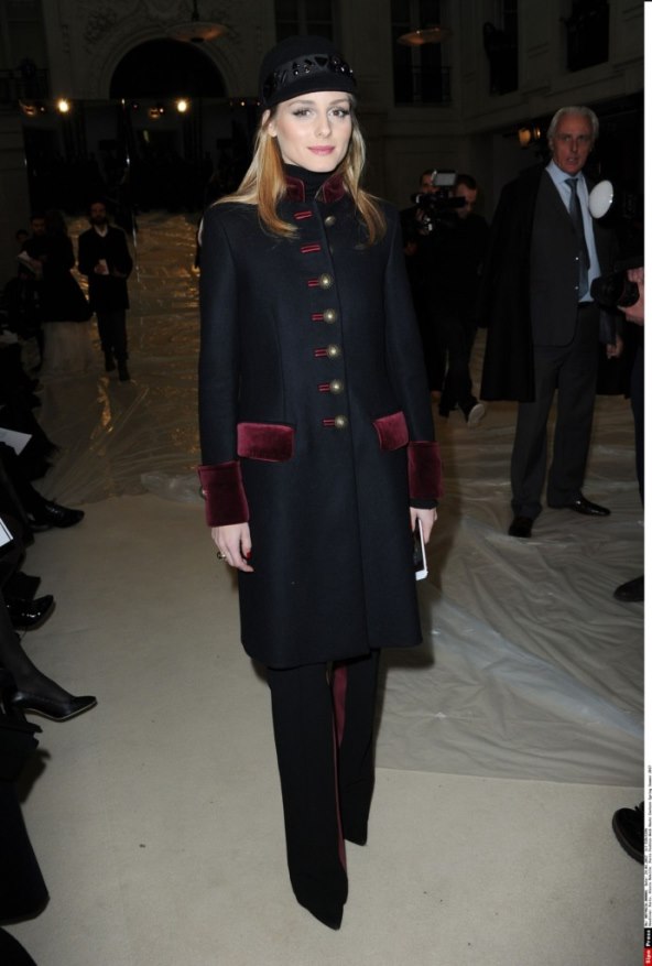 Vojnički kaputi su 'in'. Njezin je jedan od boljih!