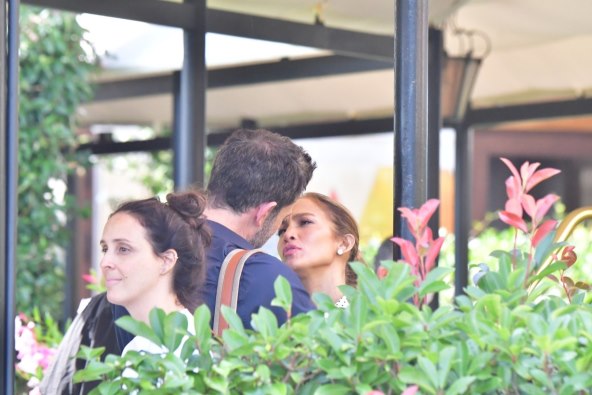 Poljubac Jennifer Lopez i Bena Afflecka u javnosti