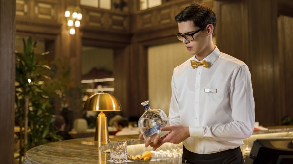 AP-DIR-ZAGREB-Capital-012-LR-barmen votka