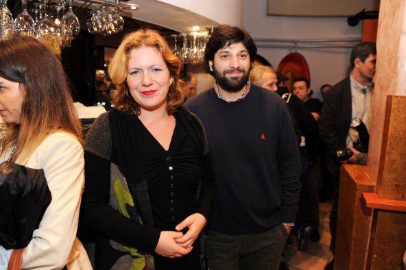 Nataša Janjić Lokas i Ana Maras Harmander: Zagrljaj i čestitke nakon predstave