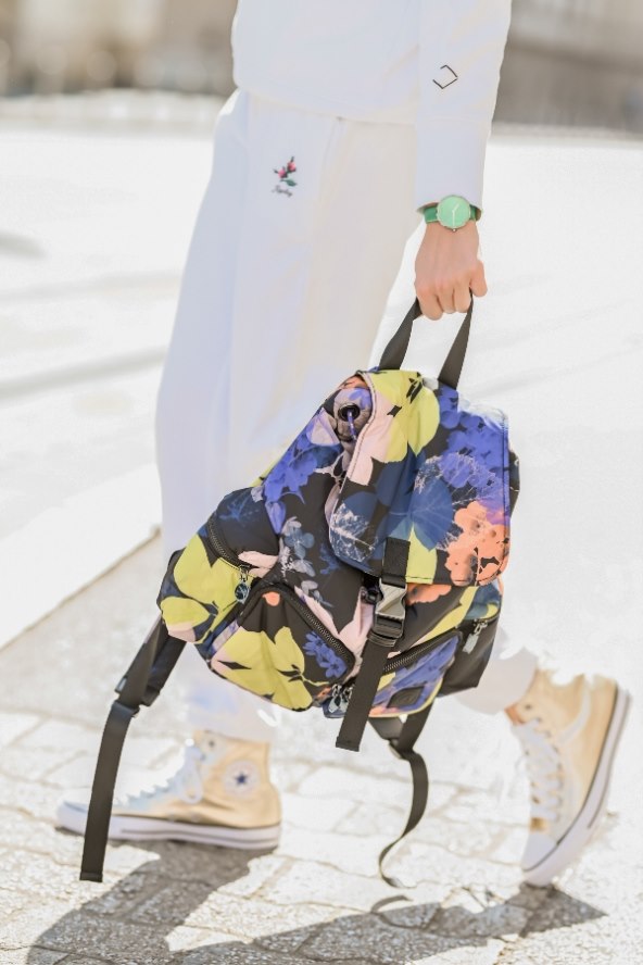 Designer Outlet Croatia: Trenirka Replay, gornji dio 1010kn -30% 707kn i donji dio 850kn -30% 595kn; Tenisice Converse 579kn -50% 289,50kn; Ruksak Desigual 679kn -30% 474kn; Sat Jacques Lemans (Cordis) 899kn -30% 629,30kn