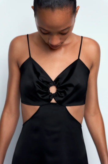 Prorezi na odjeći su ponovno u modi