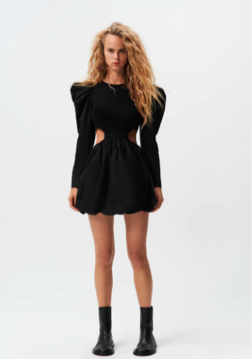 Prorezi na odjeći su ponovno u modi