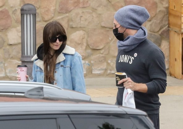 Dakota Johnson i Chris Martin