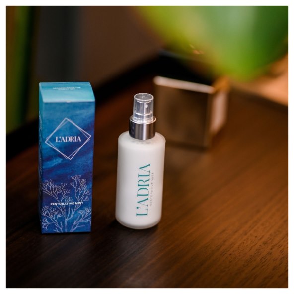 L'ADRIA hidratantna maglica za lice