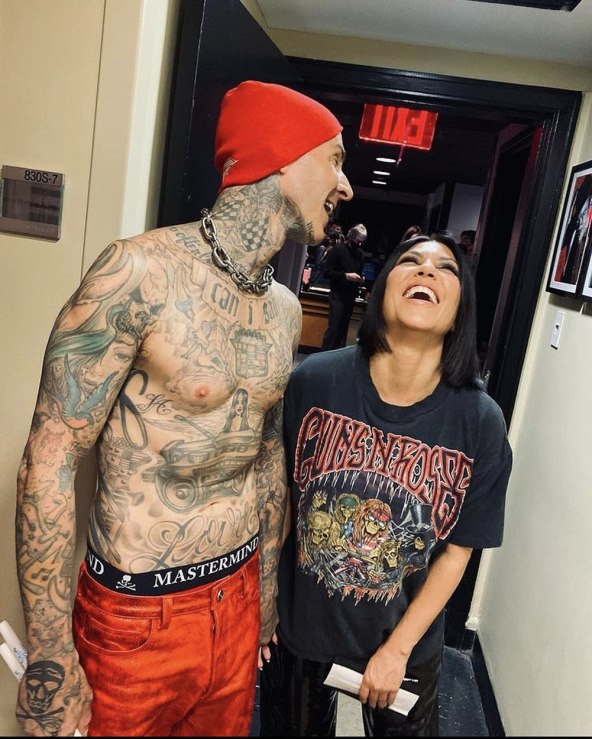 Kourtney Kardashian promijenila stil odijevanja zbog Travisa Barkera