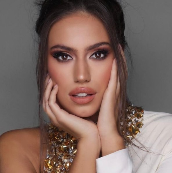 Donatella Meden oduševljava ljepotom