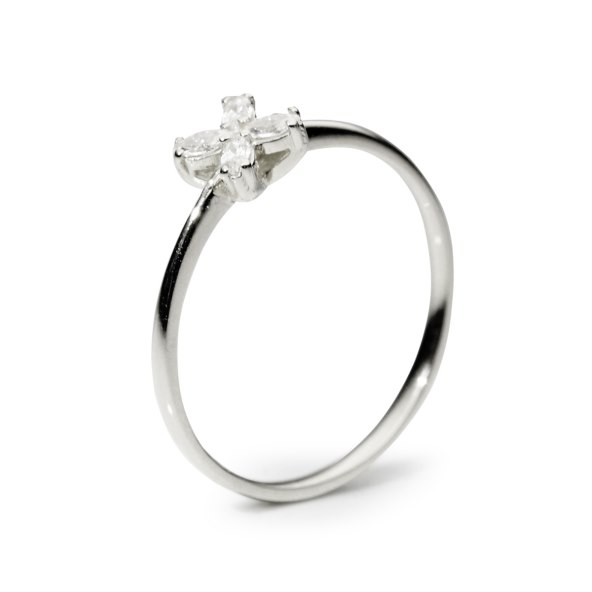 criss-cross-kolekcija-za-svakodnevnu-eleganciju