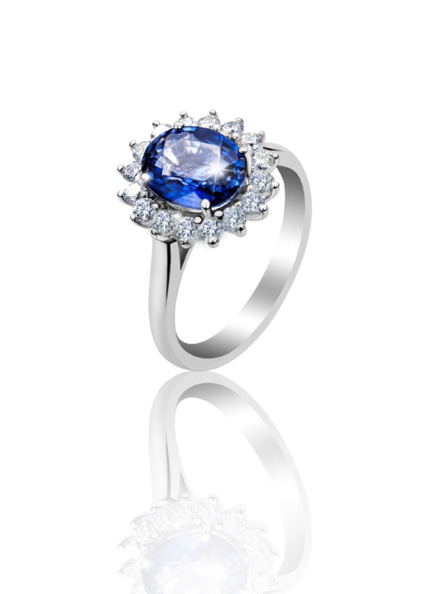 nova-linija-s-briljantima-koja-oduzima-dah