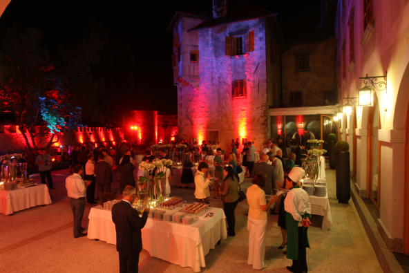 tatjana-i-mia-u-bajkovitim-vjencanicama-envy-rooma