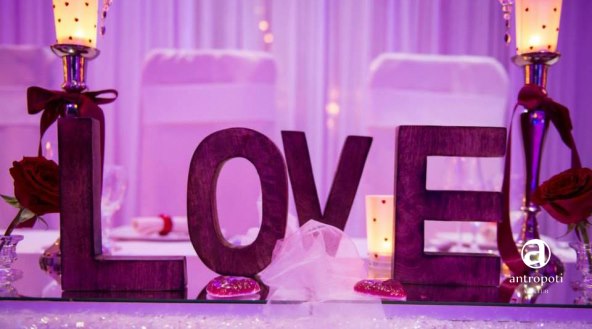 romanticne-cvjetne-dekoracije-uvijek-izgledaju-kraljevski