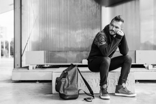 ivan-decak-u-ulozi-avangardnog-buntovnika