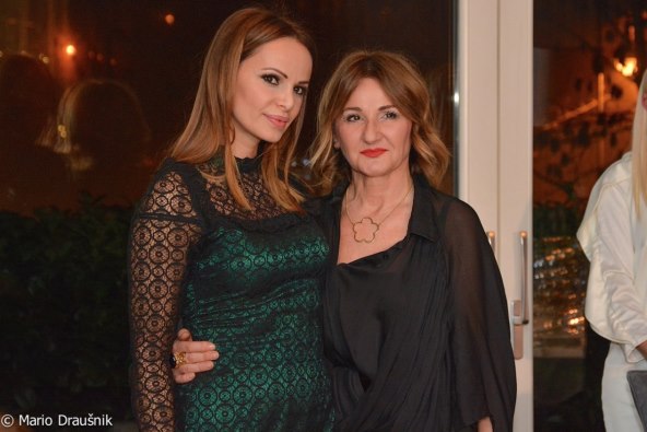 na-bozicnom-druzenju-europa-donne-najavljena-suradnja-s-tonyem-cetinskim