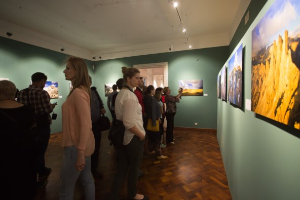 otvorena-izlozba-casopisa-national-geographic-hrvatska-dolomiti-kameno-srce-svijeta