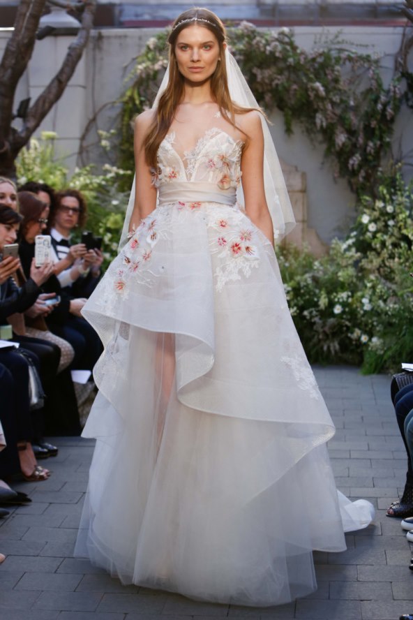 trendovi-vjencane-mode-za-proljece-2017