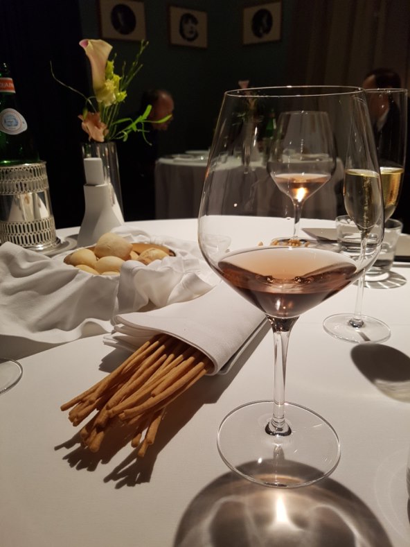 vrhunski-dozivljaj-pobjednici-natjecaja-mastercard-sladokusac-vratili-su-se-iz-modene-i-podijelili-s-nama-dojmove-s-vecere-u-restoranu-osteria-francescana-chefa-massima-botture