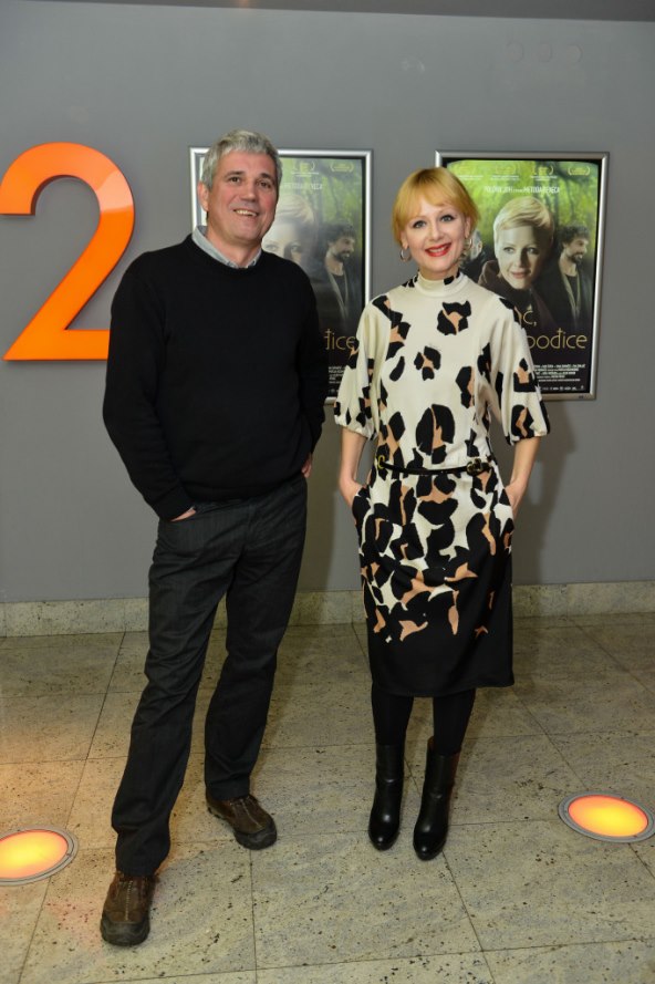 Ljubavno-obiteljska drama u kino privukla supružnike Natašu Janjić i Joška Lokasa 