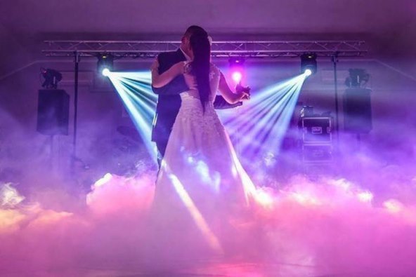 goji-entertainment-rasvjeta-za-vjencanja-dj-razglas-karaoke