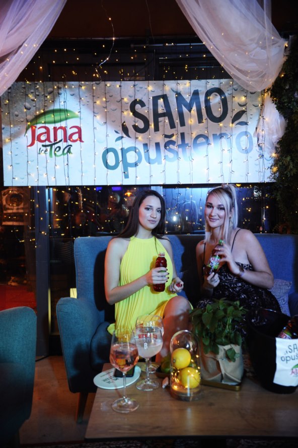 cosmopolitan-je-proslavio-b21