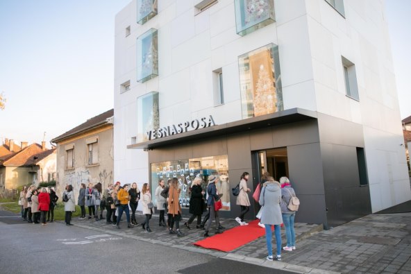 modnu-kucu-vesnu-sposu-preplavile-mladenke