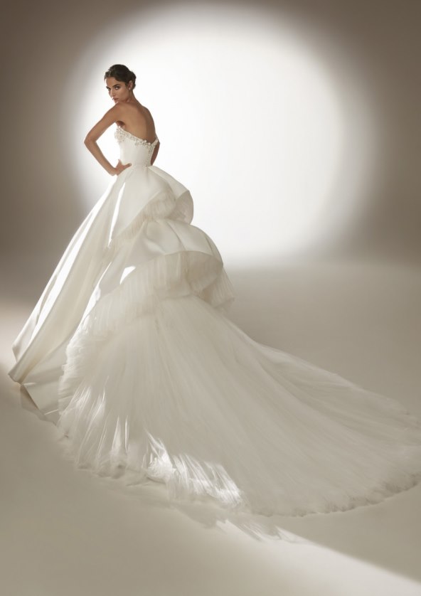 atelier-pronovias-2021-cruise-collection