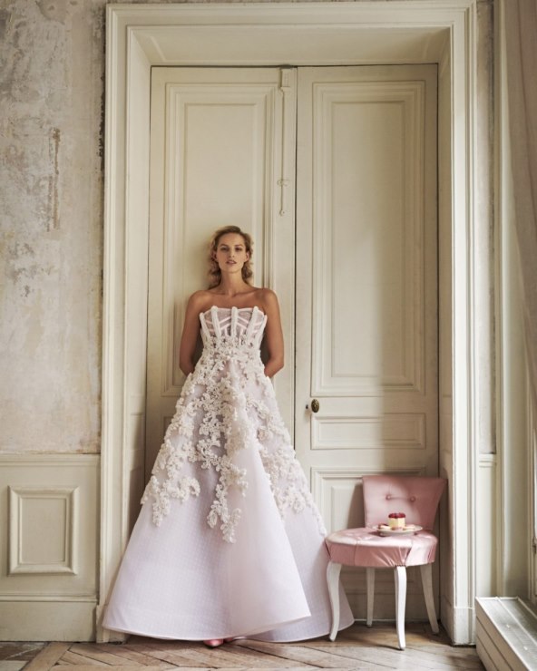 njihove-su-haljine-poput-skulptura-otkrijte-azzi-osta-svijet