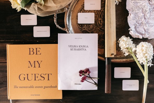 the-art-of-small-gatherings-jer-ljepota-zivi-u-malim-stvarima