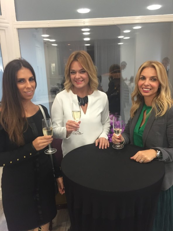 Minea oduševljena novim tretmanom za njegu kose