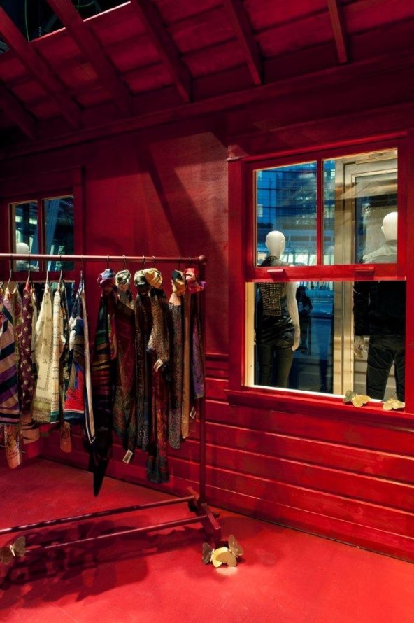 replay-the-stage-store-dobio-prestiznu-nagradu-za-dizajn