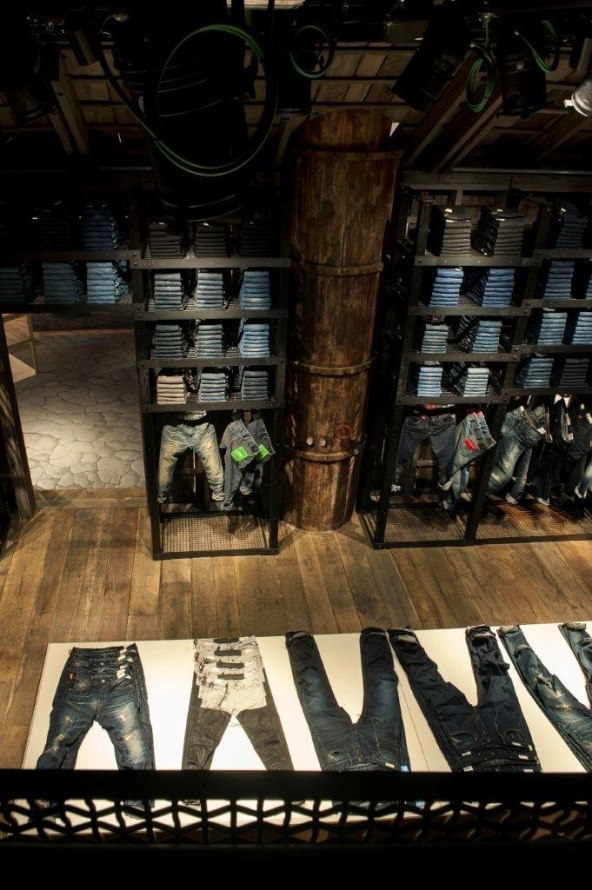 replay-the-stage-store-dobio-prestiznu-nagradu-za-dizajn