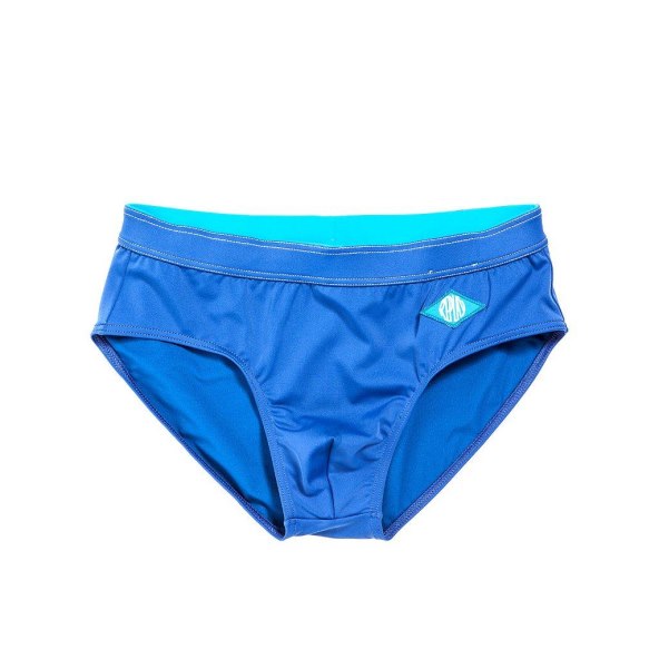 replay-napusta-vruci-asfalt-i-vodi-vas-na-plazu