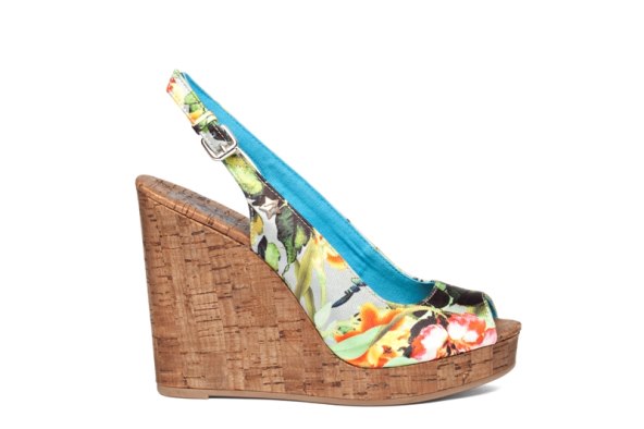 replay-napusta-vruci-asfalt-i-vodi-vas-na-plazu