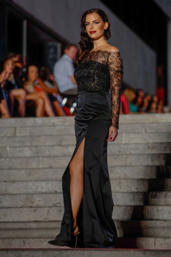 glamurozna-manifestacija-privukla-mnostvo-zaljubljenika-u-modu