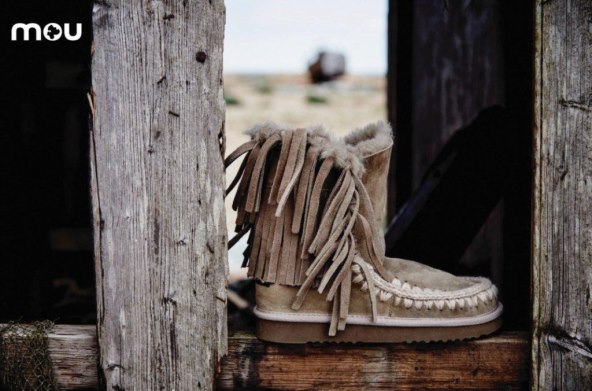 predmet-zudnje-svjetskih-zvijezda-mou-cizme-zvucno-pojacanje-u-fashionfriends-storeovima