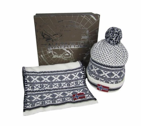 tradicionalni-pokloni-u-modernom-napapijri-ruhu