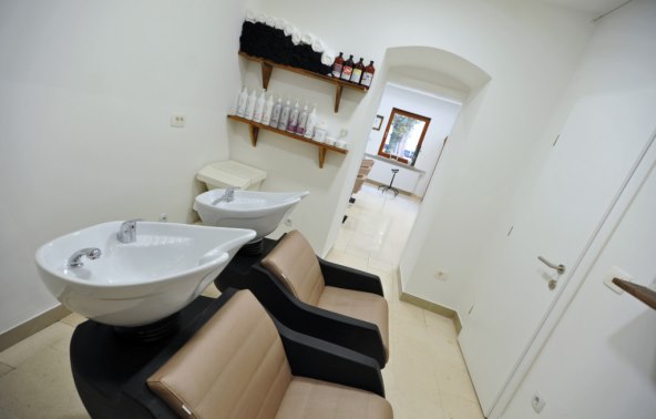 mandala-frizerski-salon-u-kojem-se-frizerstvo-smatra-vizualnom-umjetnoscu