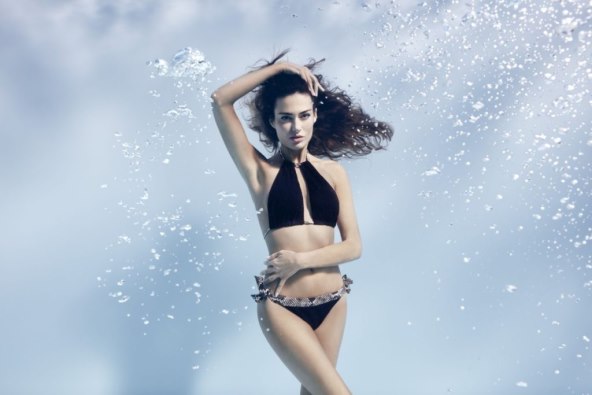 podvodna-carolija-u-reziji-branda-palmers