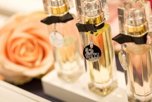 kako-kreirati-osobni-mirisni-potpis