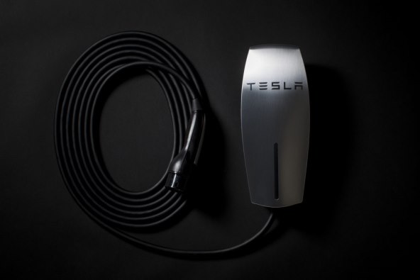 prvi-u-hrvatskoj-i-u-regiji-esplanade-hotel-gostima-nudi-tesla-destinacijski-punjac