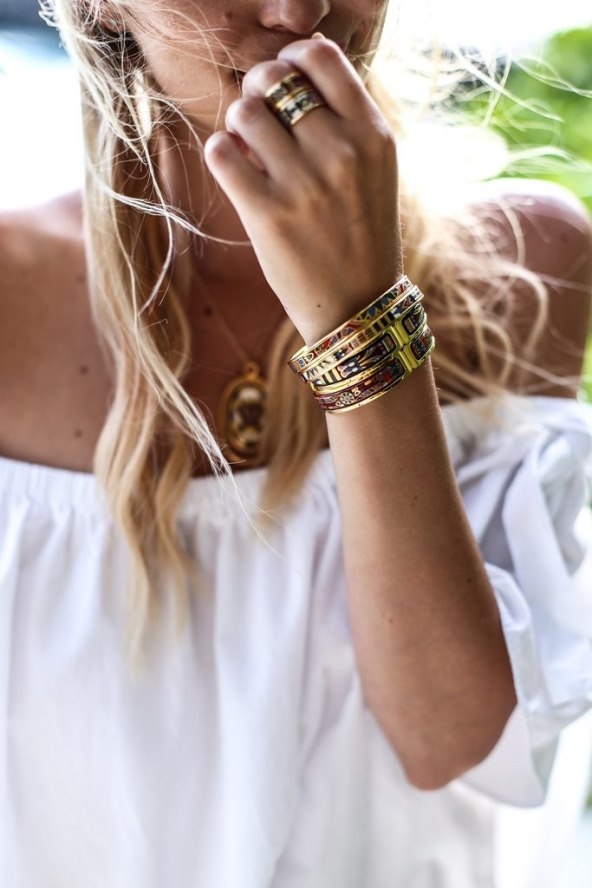 trend-sezone-zacinjen-upecatljivim-nakitom