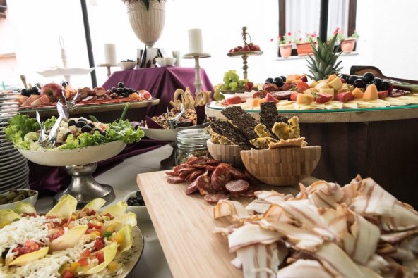 catering-zvona-stvara-nezaboravna-vjencanja-na-prestiznim-lokacijama