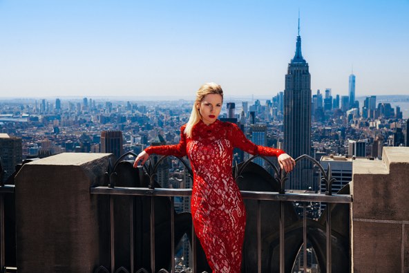 vesna-sposa-na-ulicama-new-yorka-snimila-novu-kampanju