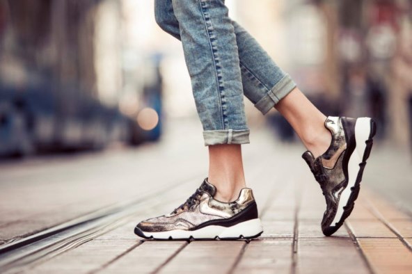 kristina-salinovic-odlicno-nosi-omiljene-celebrity-tenisice